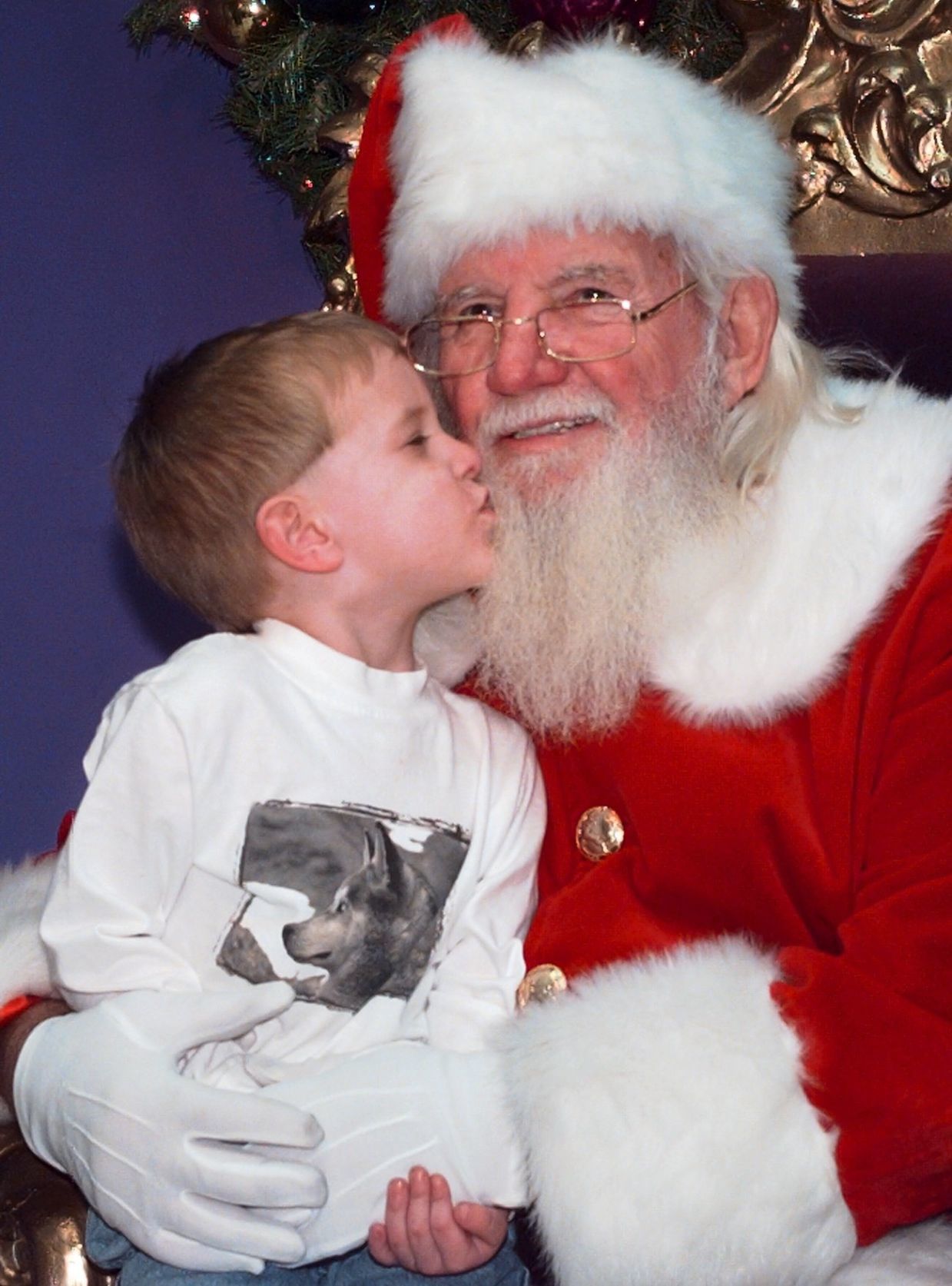 Now through Dec. 24: Santa Photo Experience